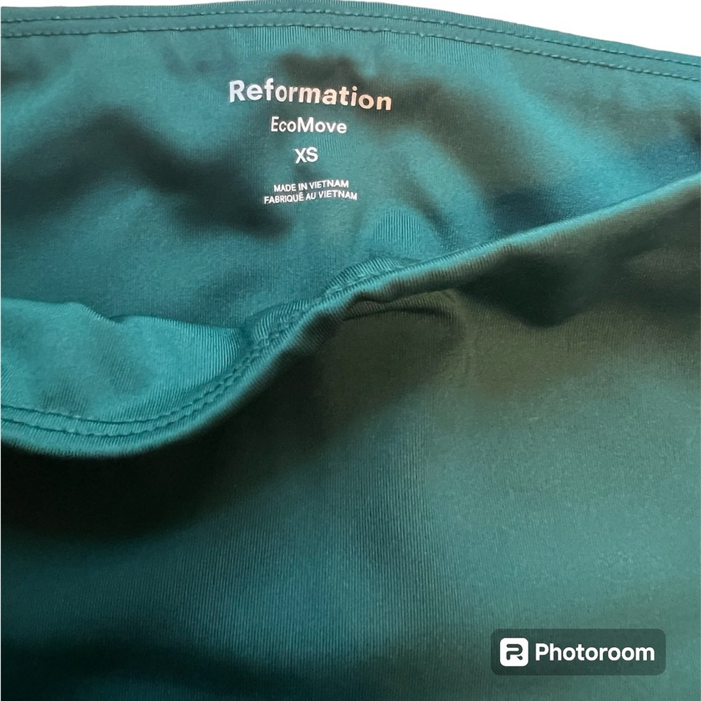 Reformation Ecomove Pine Green Bike Shorts‎ - Picture 8 of 9